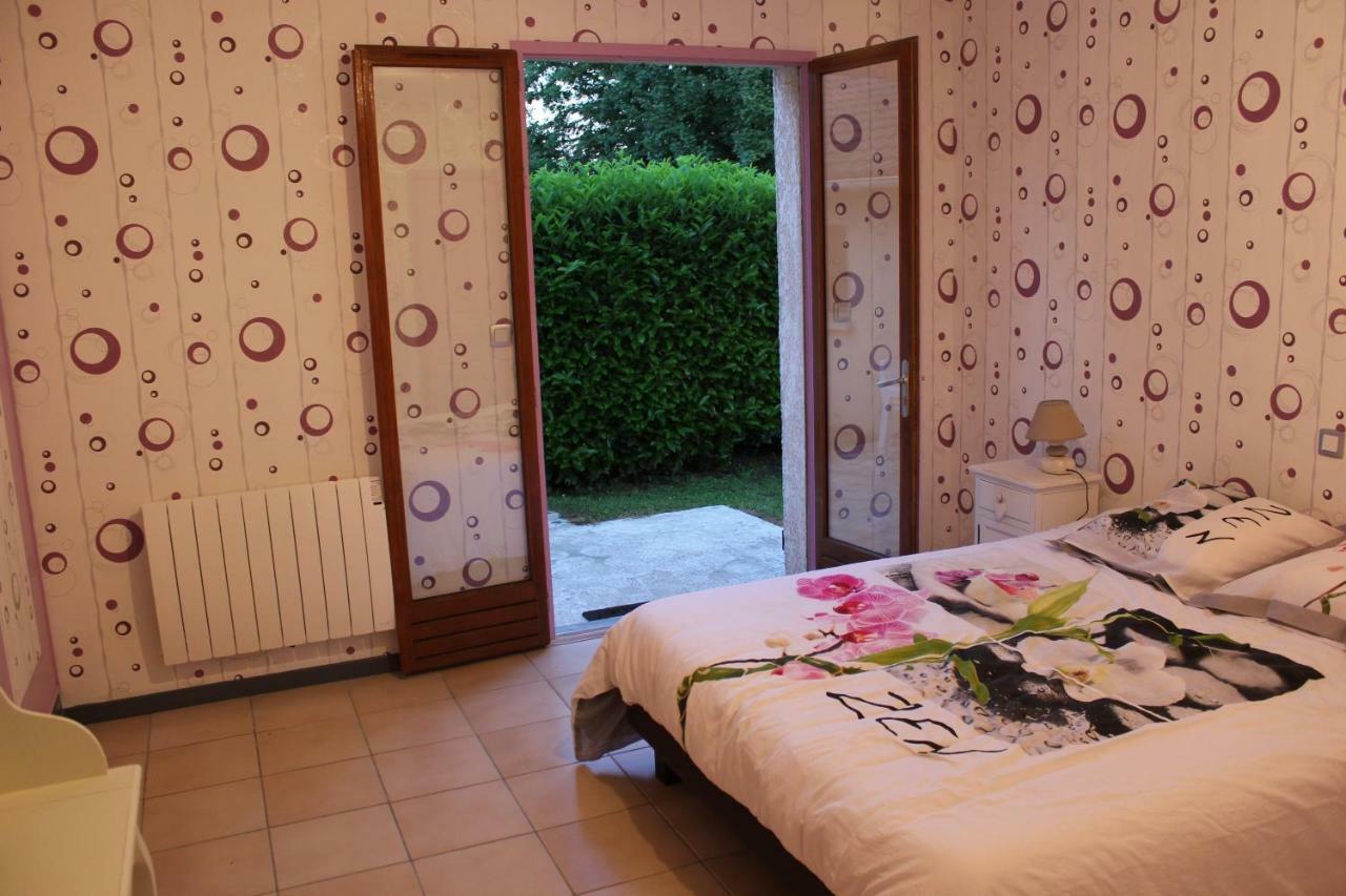 Les Ecureuils Bed & Breakfast Tramoyes Eksteriør bilde
