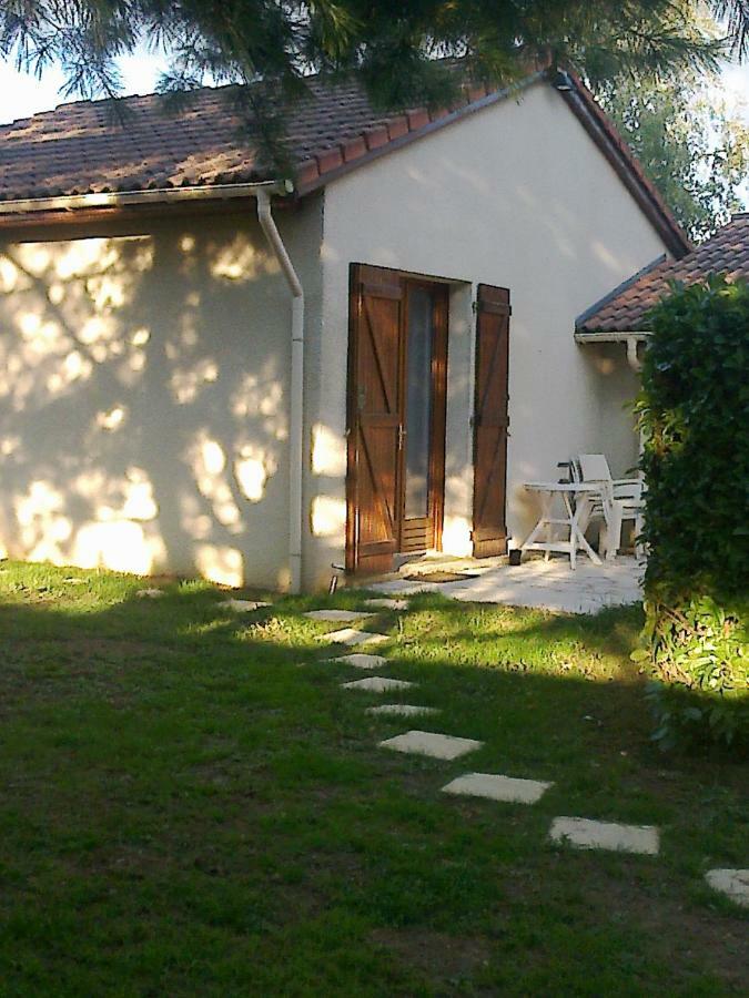 Les Ecureuils Bed & Breakfast Tramoyes Eksteriør bilde